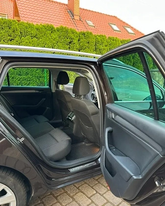 Skoda Superb cena 55000 przebieg: 469000, rok produkcji 2017 z Wadowice małe 79